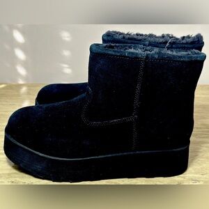 NWT Womens Boots 8 Genuine Suede Black Leather Fall Fur Easy Care Winter Soft